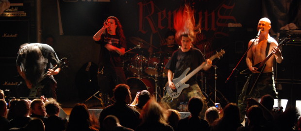 US: Cop fired for joining VITAL REMAINS onstage