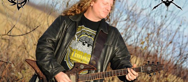 Dan “Chewy” Mongrain from VOIVOD premieres a “Obsolete Beings” solo tutorial video