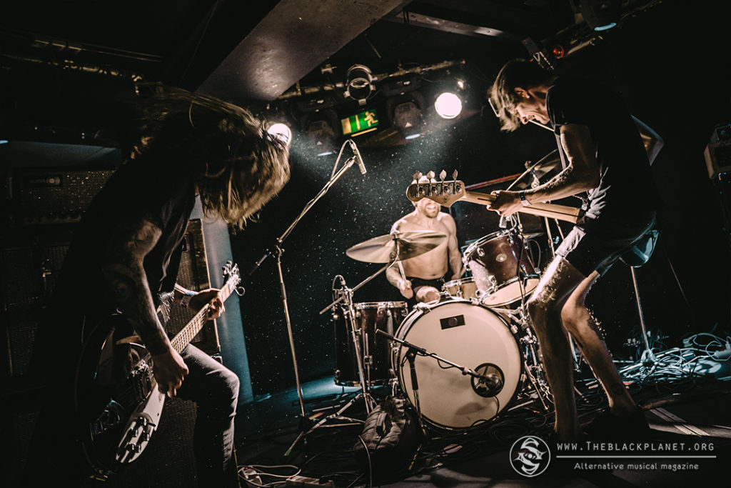 Birds In Row @ The Underworld